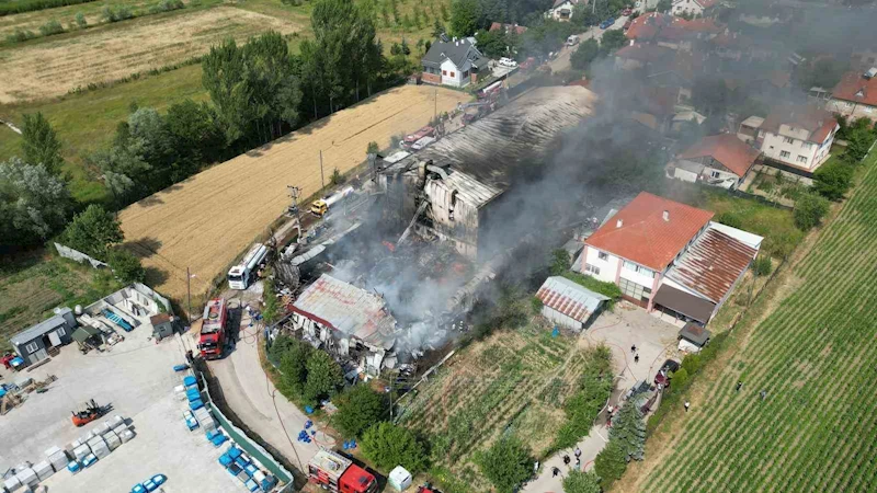Bolu’daki fabrika yangını kontrol altına alındı
