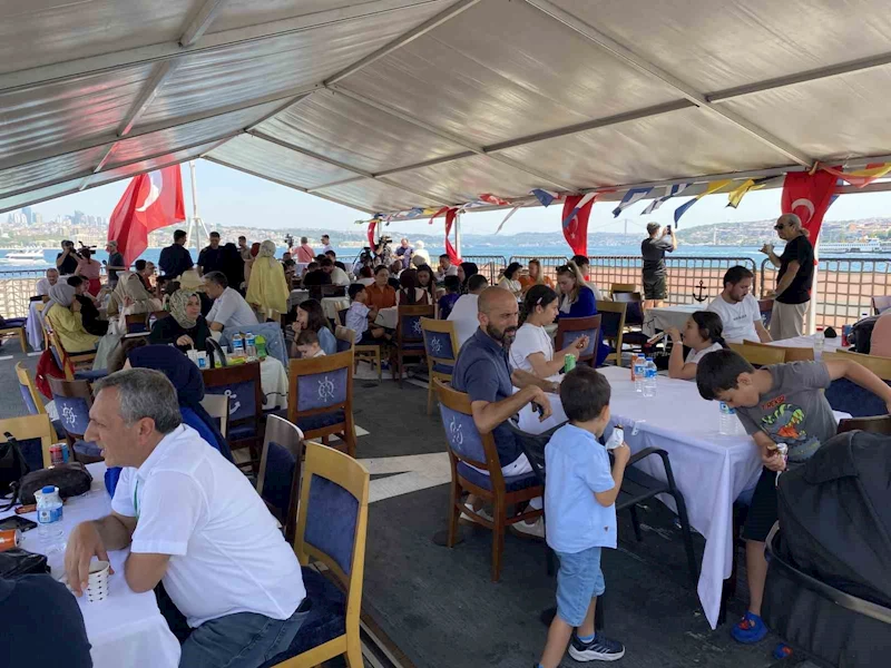 İstanbul’da şehit çocuğu ve yakınları için Boğaz turu düzenlendi
