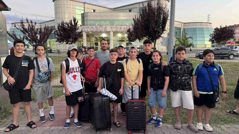Ordulu öğrenciler gençlik kampında
