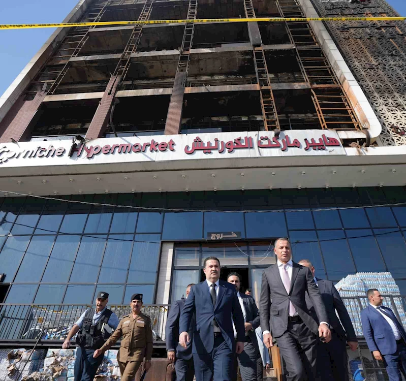 Irak Başbakanı Sudani, yangın faciasının yaşandığı alışveriş merkezinde incelemelerde bulundu
