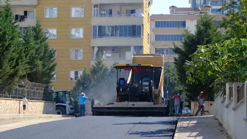 Onikişubat’ta asfalt seferberliği
