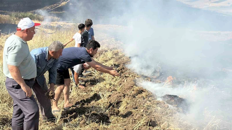 Tokat’ta buğday tarlasında çıkan yangın 2 bin dönüm araziyi kül etti
