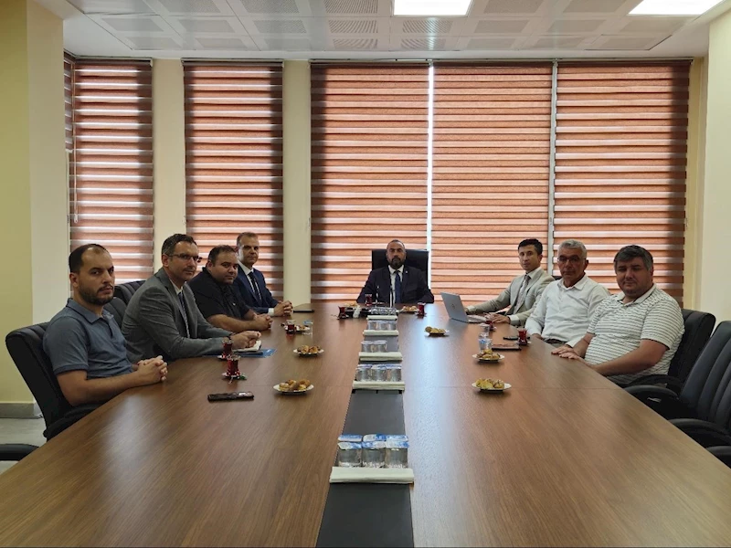 Rektör Akkaya üniversite ve sanayi iş birliği toplantısına katıldı
