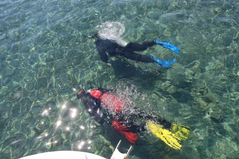 Gündoğan’da deniz dibi temizliği

