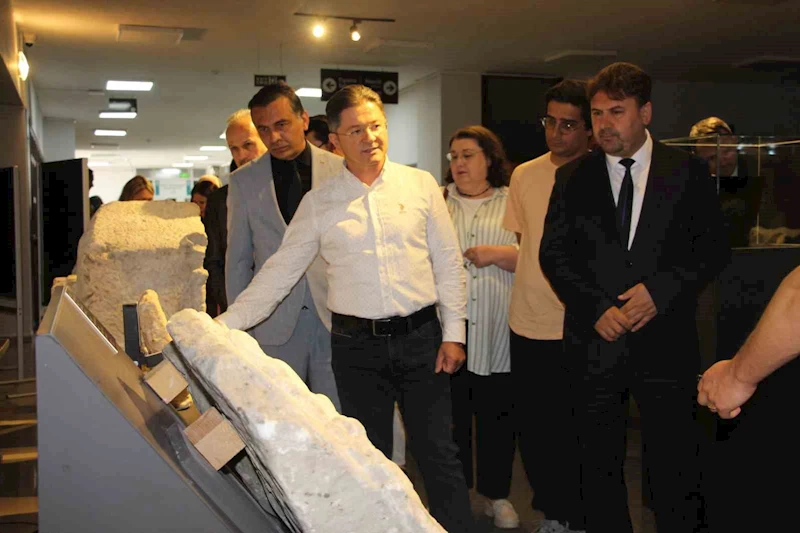 Tarihe ışık tutan eserler ilk kez ziyarete açıldı
