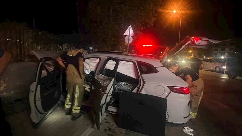 Kırmızı ışık ihlali ortalığı savaş alanına çevirdi: 2’si ağır 8 yaralı
