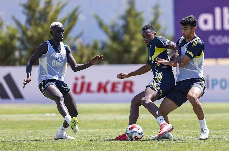 Fenerbahçe, yeni sezon hazırlıklarına devam ediyor
