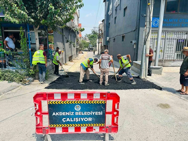 Akdeniz’in her mahallesine hizmet götürülüyor
