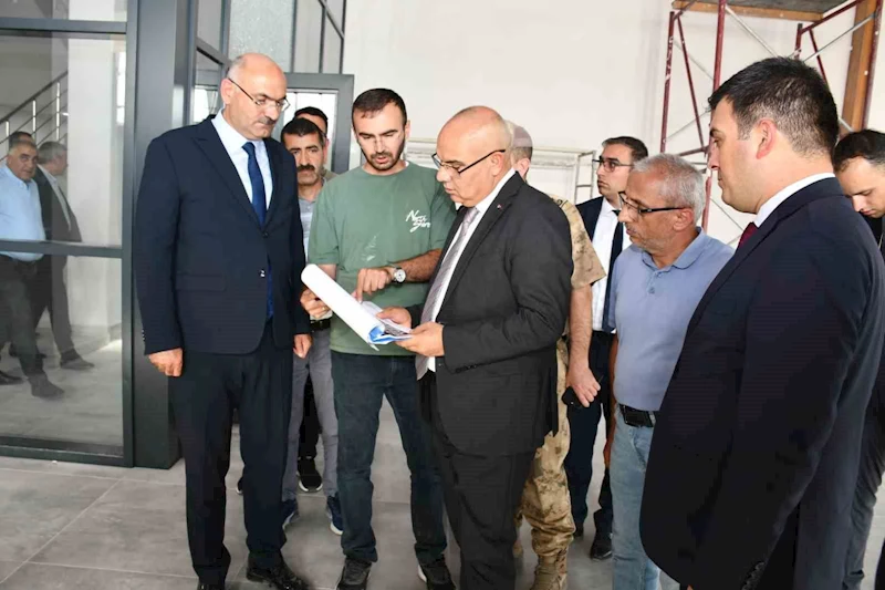 Vali Koç’tan Patnos ve Dedeli’ye ziyaret
