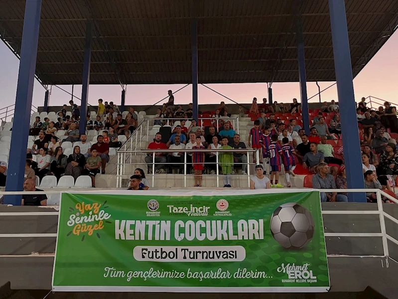 Buharkent’te ’Kentin Çocukları’ futbol turnuvasında ilk düdük çaldı
