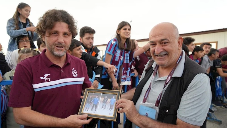 Fatih Tekke’ye gece kayağı fotoğrafı sürprizi
