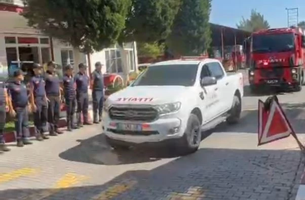 Aydın Büyükşehir Belediyesi İtfaiyesi Uşak yangınına müdahale için yola çıktı
