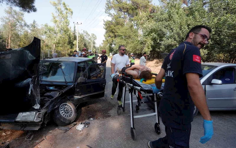 Antalya’da piknik dönüşü feci kaza: 3 yaralı
