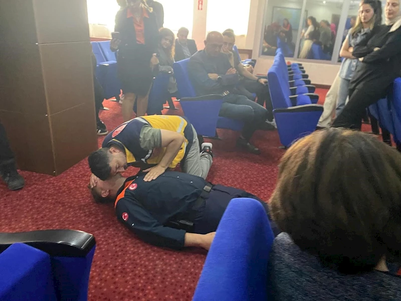 Valilik çalışanlarına yangın eğitimi
