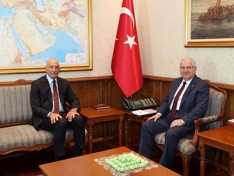 Milli Savunma Bakanı Güler, ABD’nin Ankara Büyükelçisi Barrack’la görüştü

