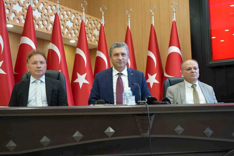 Antalya’da 159 milyar TL’lik 518 proje yürütülüyor
