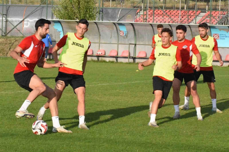1461 Trabzon FK Erzurum’da kampa başladı
