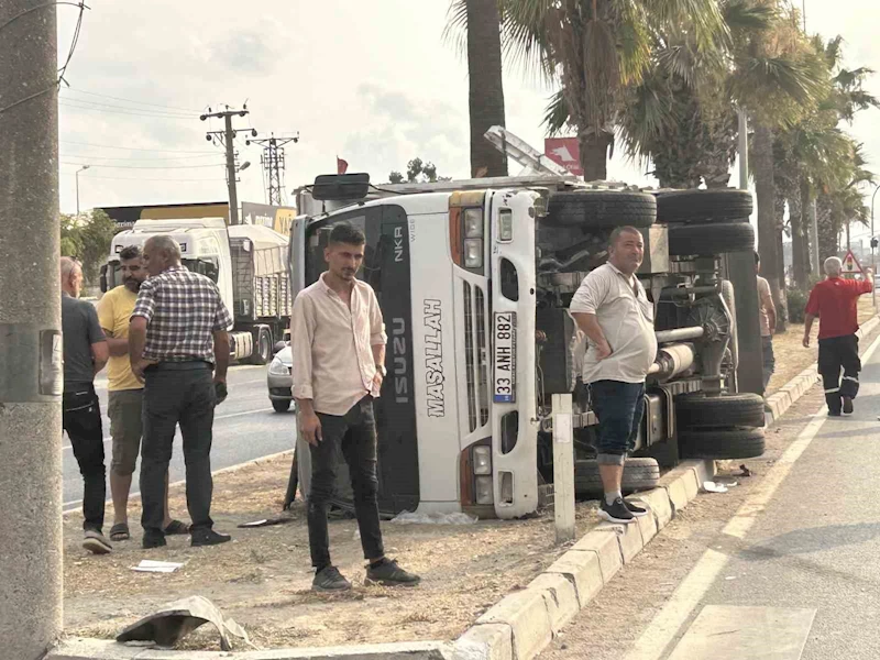 Tarsus’ta trafik kazası: 2 yaralı
