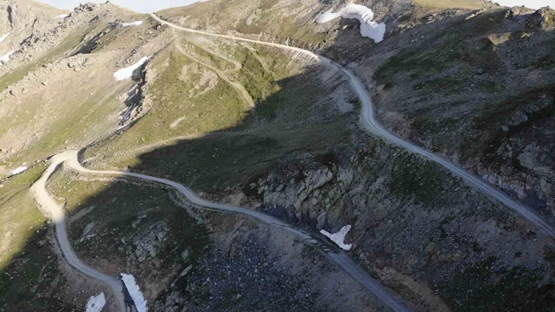 Bayburt’ta turizmin önü yolda tıkandı: 
