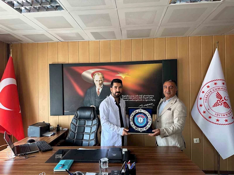 Şırnak Sağlık-Sen heyeti ADSM Başhekimi Çağdaş ile görüştü
