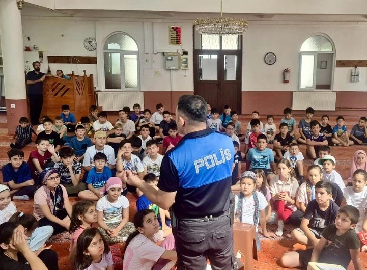 Yaz Kur’an kursu öğrencilerine güvenlik eğitimi
