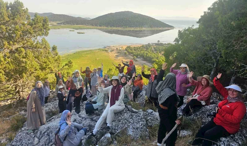 Konyalı kadınlar bu sefer günde değil, Beyşehir’deki kampta buluştu
