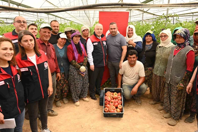 Vali Coşkun, Acıpayam’da sera üreticileriyle bir araya geldi
