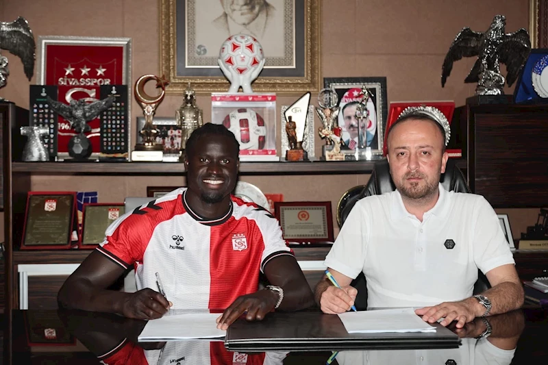 Sivasspor Aliou Badji’yi kadrosuna kattı
