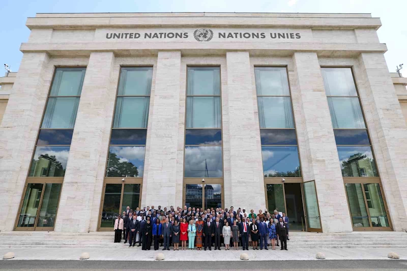 TBMM Başkanı Kurtulmuş, Cenevre’de parlamento başkanlarıyla aile fotoğrafına katıldı
