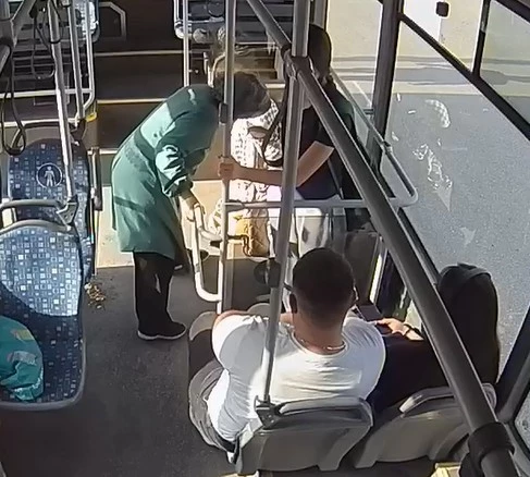 Başkan Yazıcıoğlu duyarlı şoförü makamında ağırladı

