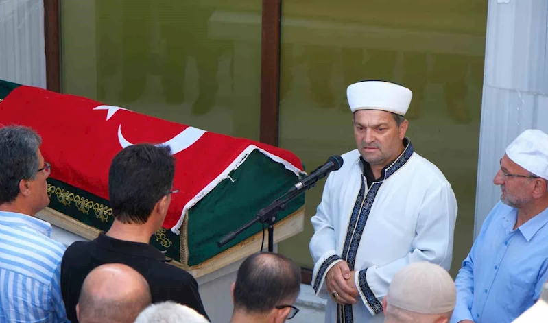 İmam babanın en acı görevi
