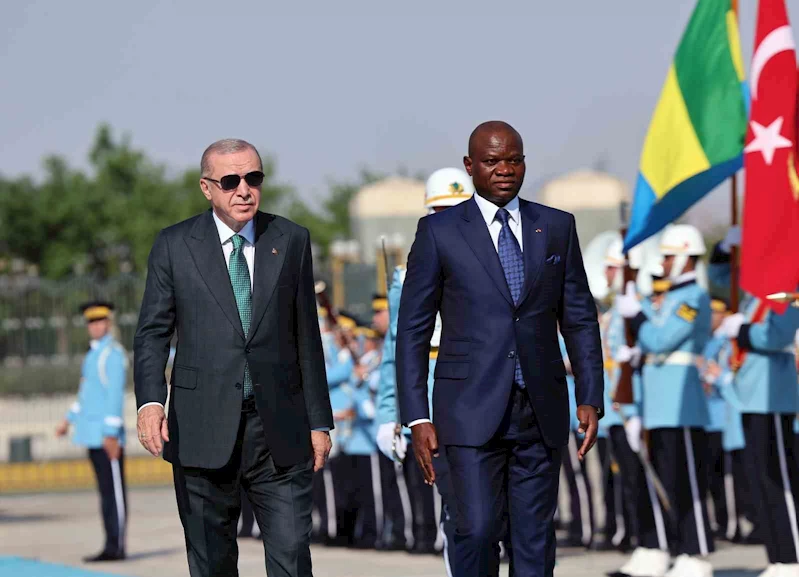 Cumhurbaşkanı Erdoğan, Gabon Cumhurbaşkanı Nguema’yı törenle karşıladı
