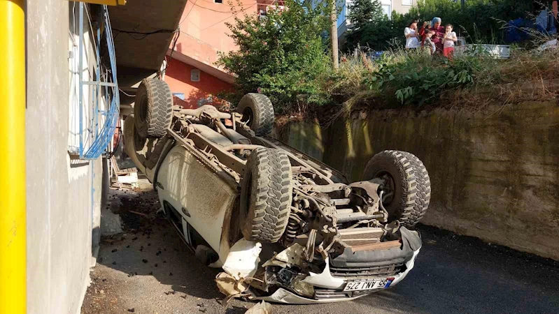 Park halindeki kamyonet hareket ederek 8 yaşındaki çocuğa çarptı
