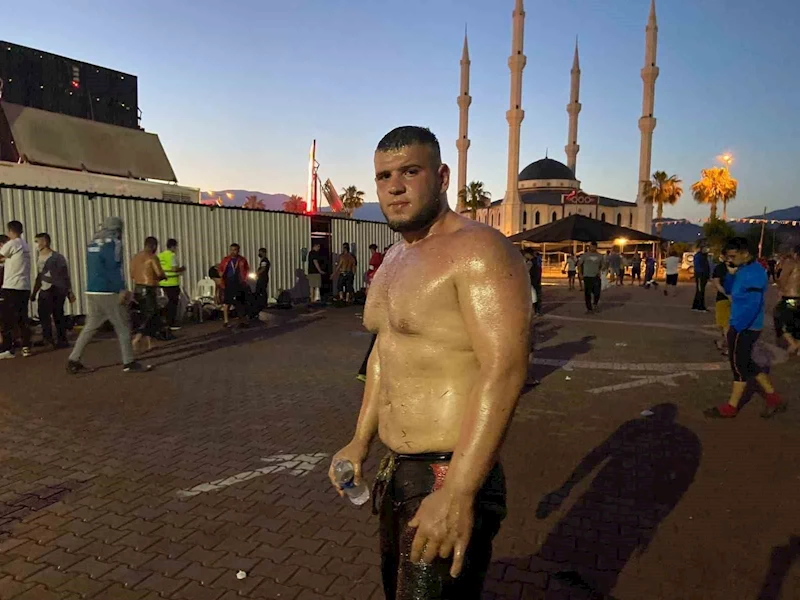 Sındırgılı güreşçi Burak Bozkurt kalp krizine yenik düştü
