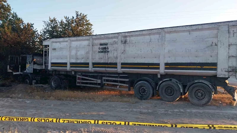 Konya’da tırda çıkan yangında sürücü öldü
