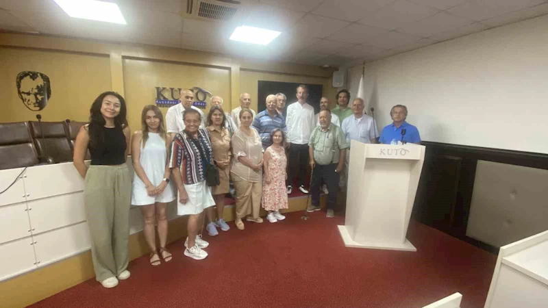 Kuşadası’nda Türk Kültürü Konferansı yoğun ilgi gördü
