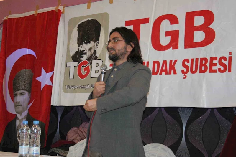 Gazeteci, yazar ve köşe yazarı Nihat Genç hayatını kaybetti
