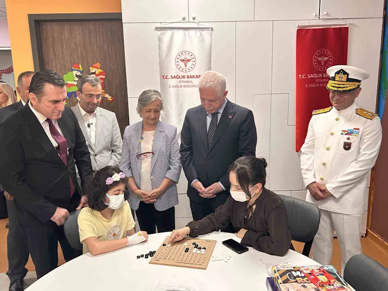 Vali Gül, Marmara Üniversitesi Pendik Eğitim ve Araştırma Hastanesi’nde ’Hastane Sınıfı’nın açılışına katıldı
