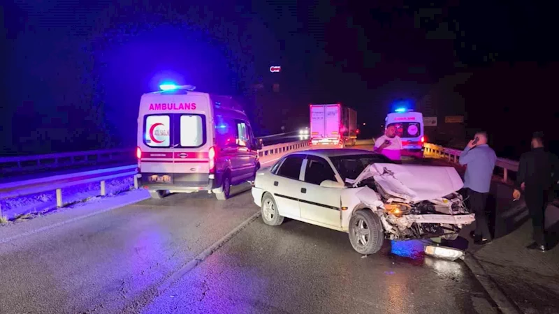 Kırıkkale’de iki otomobil çarpıştı: 4 yaralı
