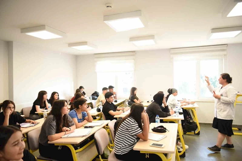 Kepez’den ücretsiz yaz dönemi YKS hazırlık kursu

