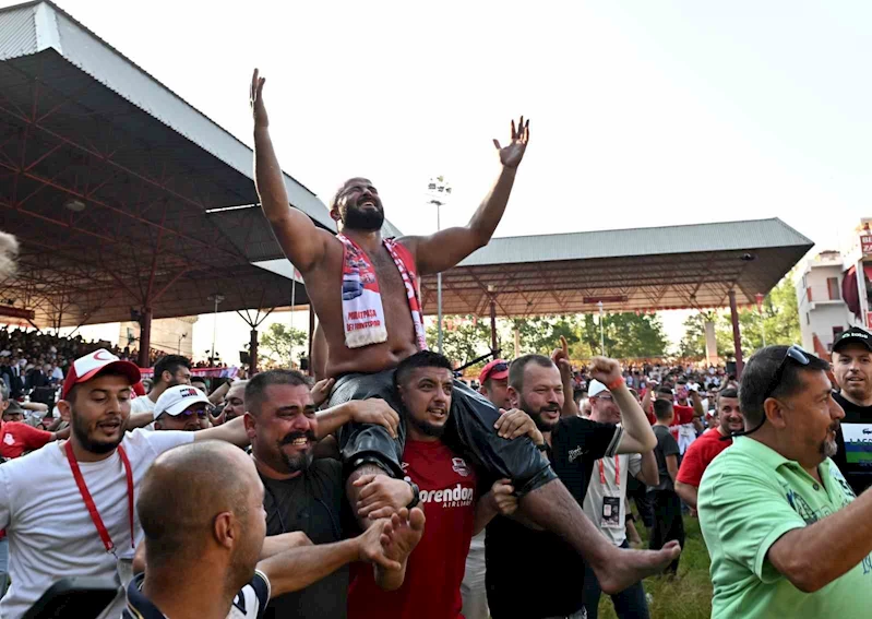 Altın kemer üçüncü kez Antalya’ya geldi, kutlama töreni şehitler nedeniyle ertelendi
