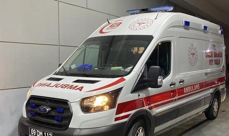 Babasının kullandığı traktörün altında kaldı
