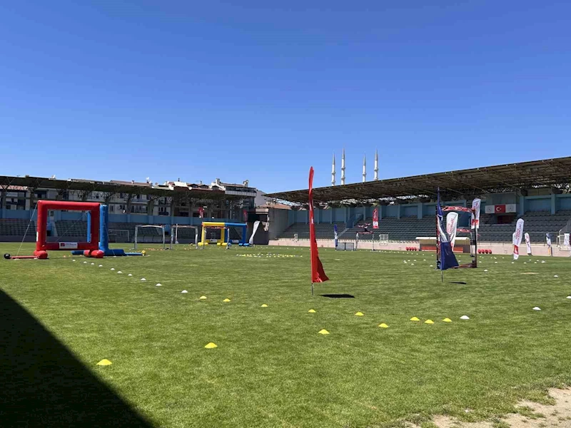 Dron yarışları geleceğin yükselen sporu olma yolunda ilerliyor
