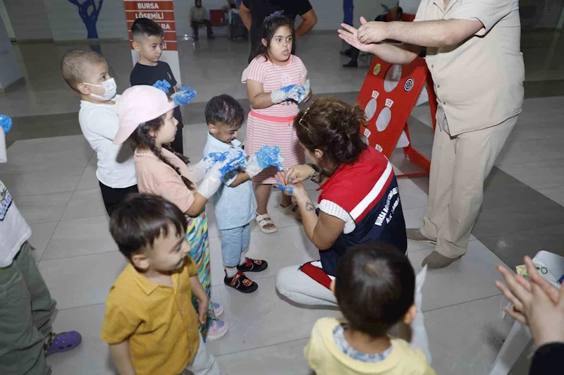 Büyükşehir’den lösemi tedavisi gören çocuklara moral
