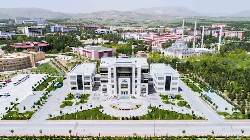 Selçuk Üniversitesi 2027-2031 stratejik planı için hazırlıklara başladı
