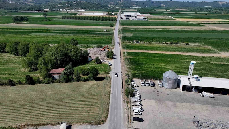 Ferizli’de 9 kilometrelik yol sil baştan yenileniyor
