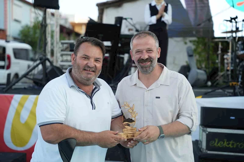 Keremköy Festivali’nde engelli gazeteciye plaket
