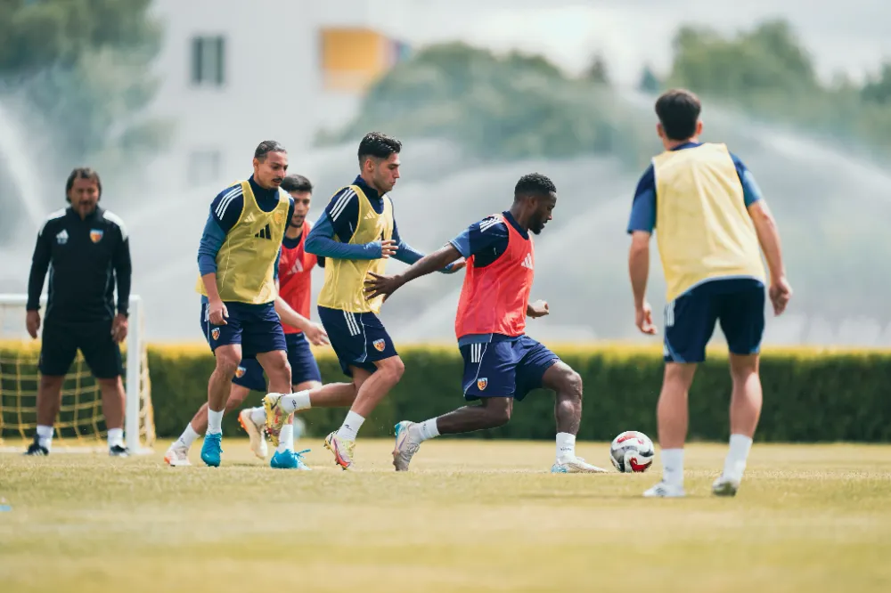 Kayserispor gençleşti 