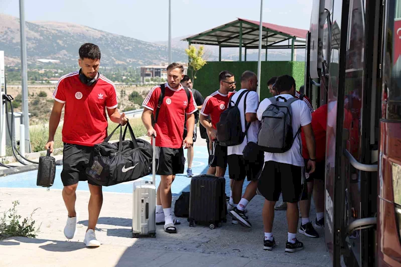 Antalyaspor Burdur’da kampa girdi
