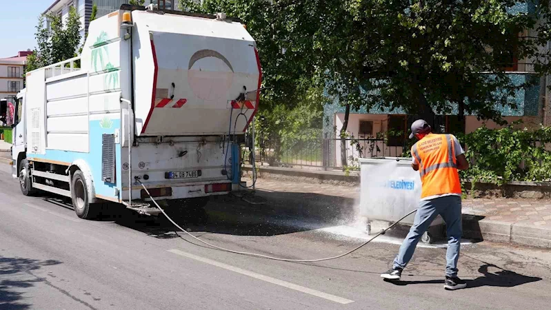 Elazığ Belediyesi’nden Ataşehir Mahallesi’nde kapsamlı temizlik çalışması
